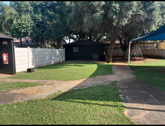 7 BEDROOM HOUSE FOR SALE IN RUSTENBURG CENTRAL